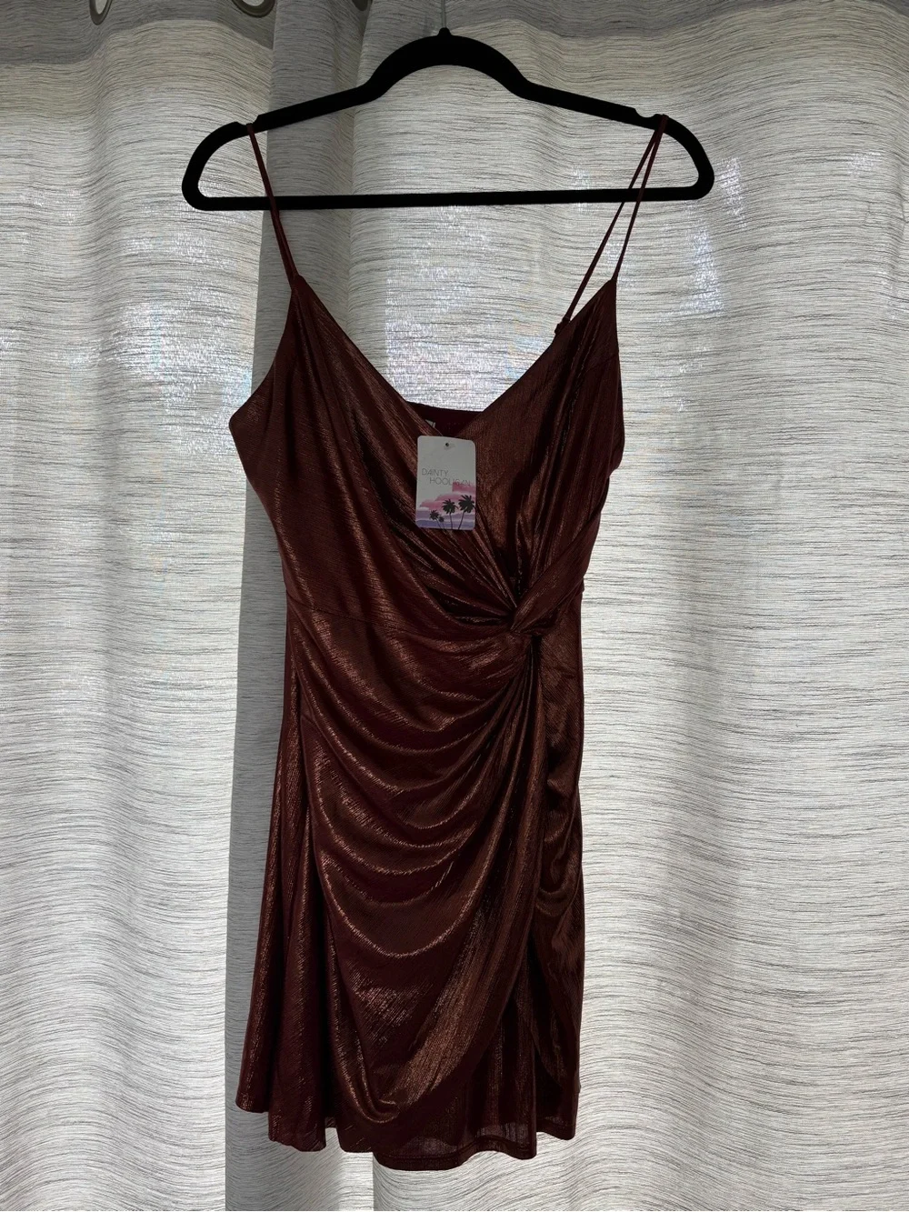 Dainty hooligan - nwt- size M - Shimmer Twist-Front Mini Dress in Deep Burgundy - Picture 2 of 5